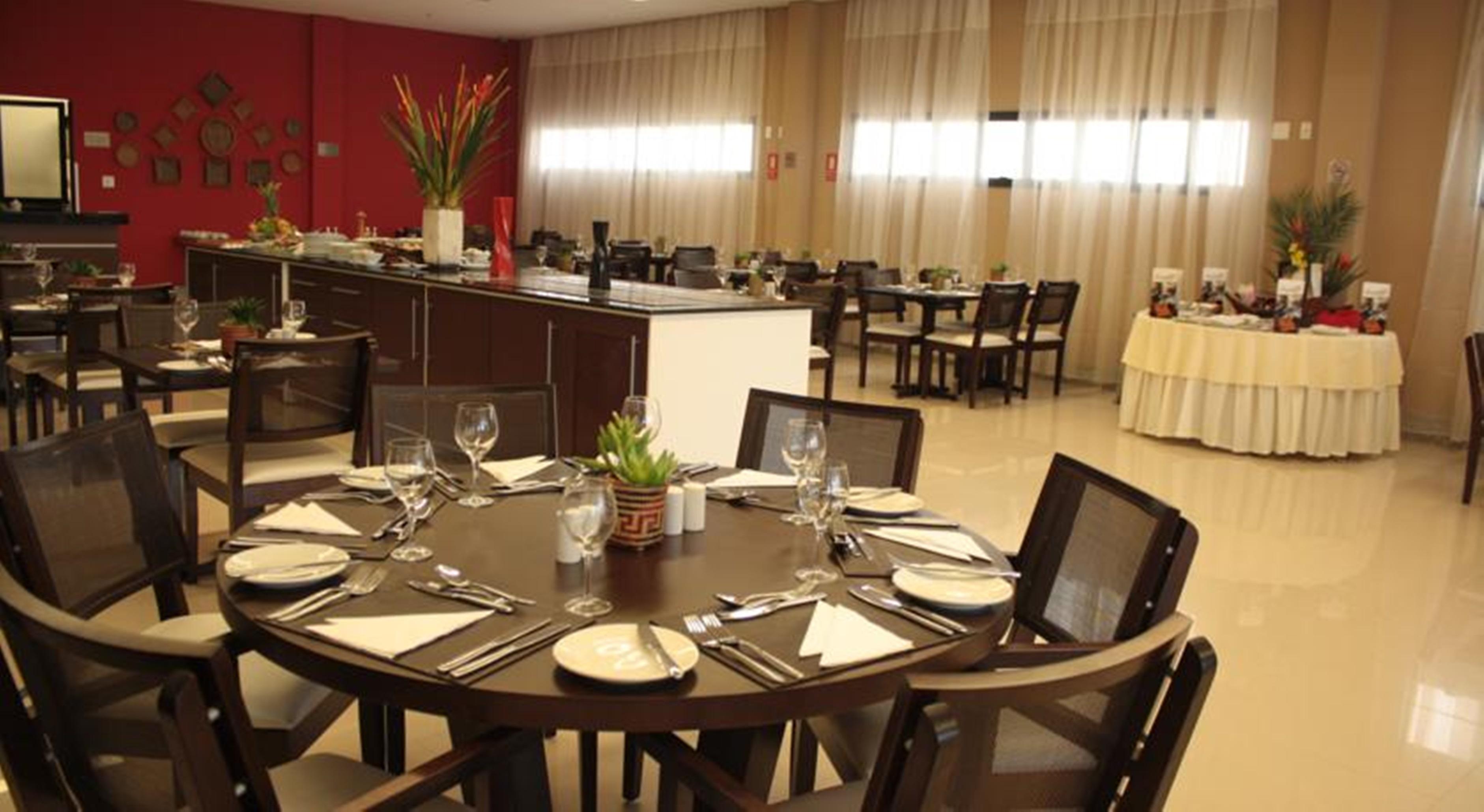 Quality Hotel Manaus Esterno foto